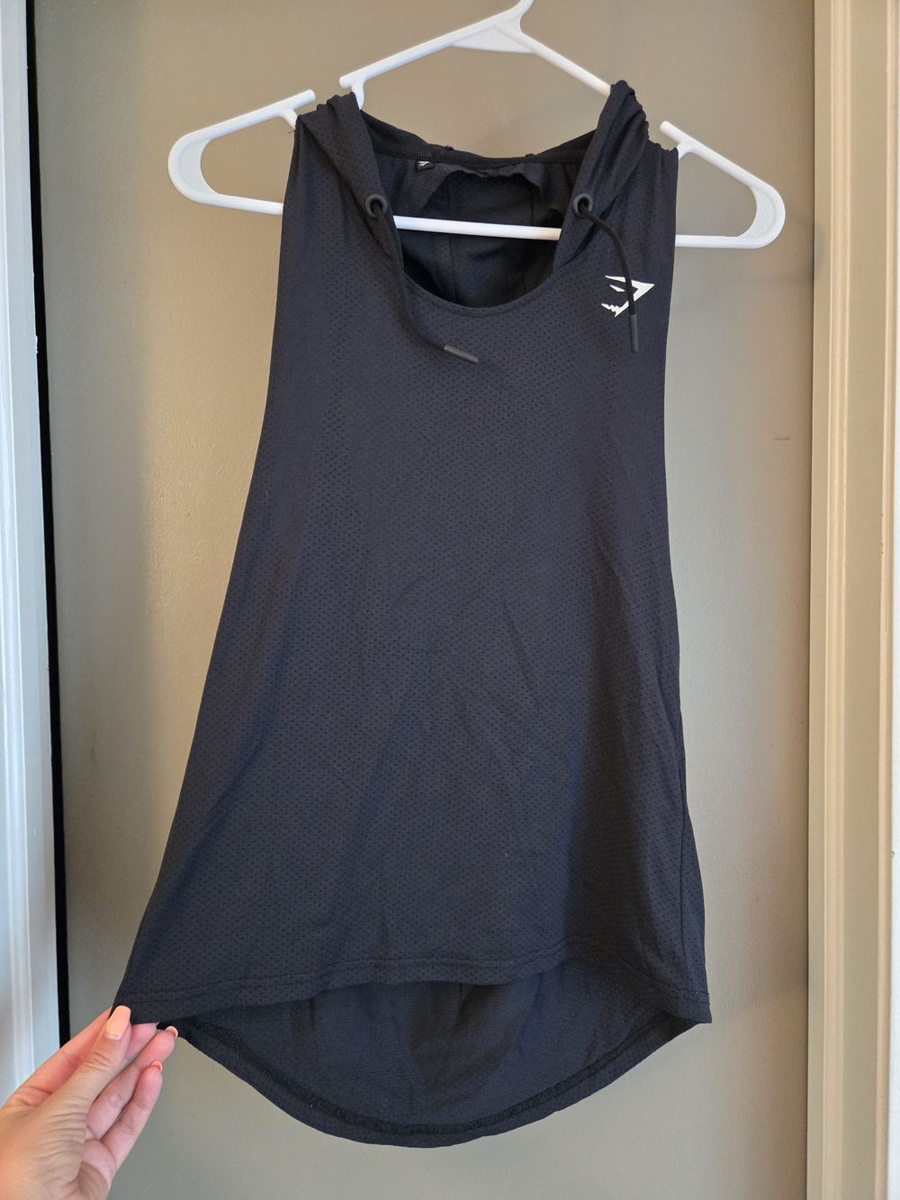 Sleeveless Hooded Performance Tank Top - Black